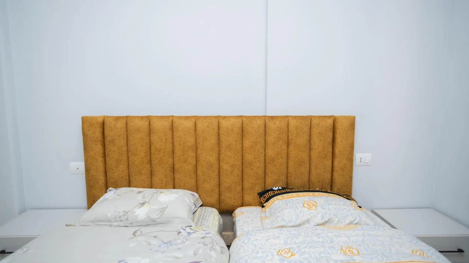 Vlorë Leo'S Apartment אלבניה